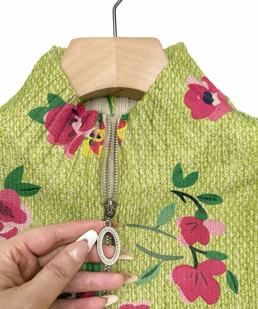 Rosalie | Limegroen vest met rits en roze bloemen